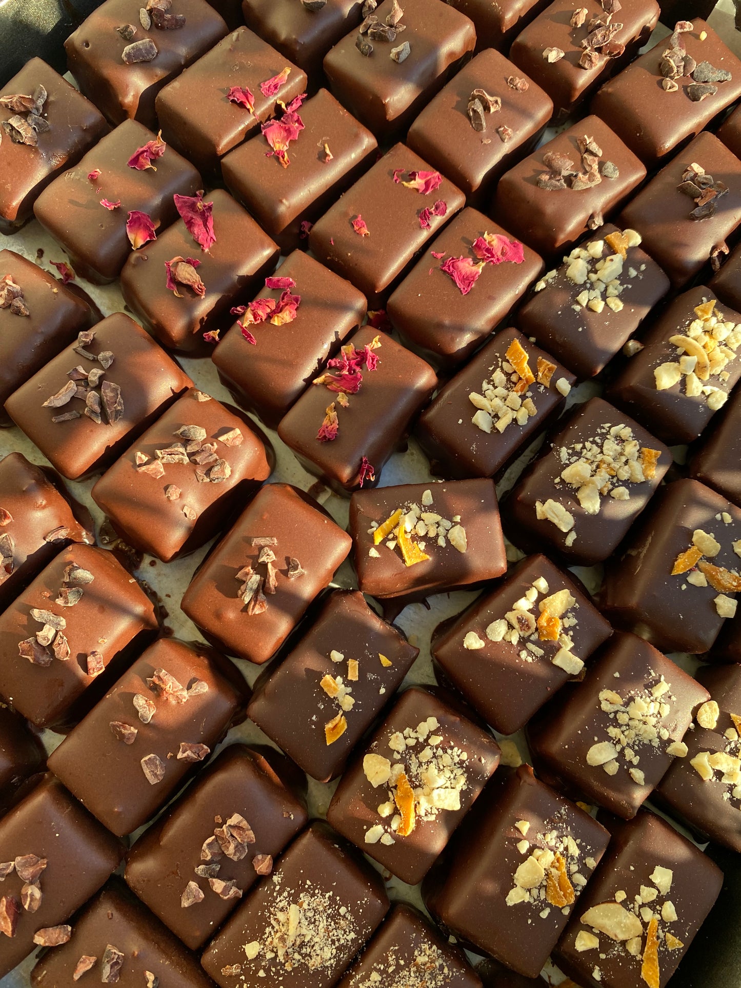 Cashew & Date Bonbons (2 pcs)
